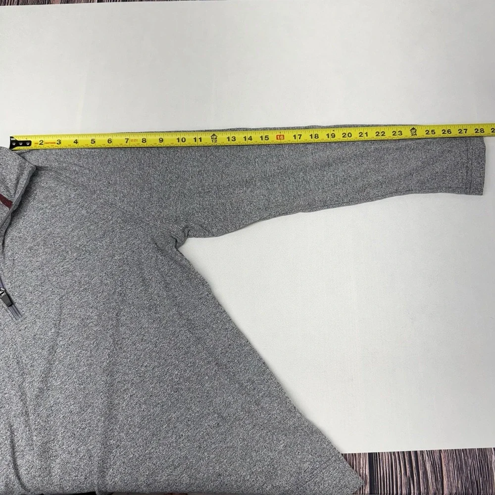 Banana Republic Quick Dry Half Zip Pull Over Gray‎ Medium Preppy Office
